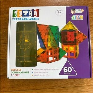 Magnetic Tiles 60-Piece Kids Building Set - Multicolor